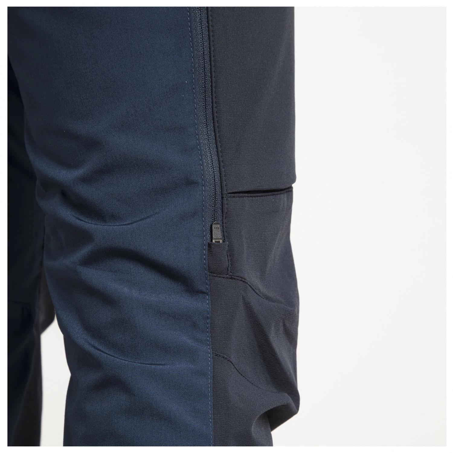 Makke Light Pant - Walking trousers Lundhags Makke Light Pant - Walking Trousers -Outdoor Sports Gear lundhags makke light pant walking trousers detail 6